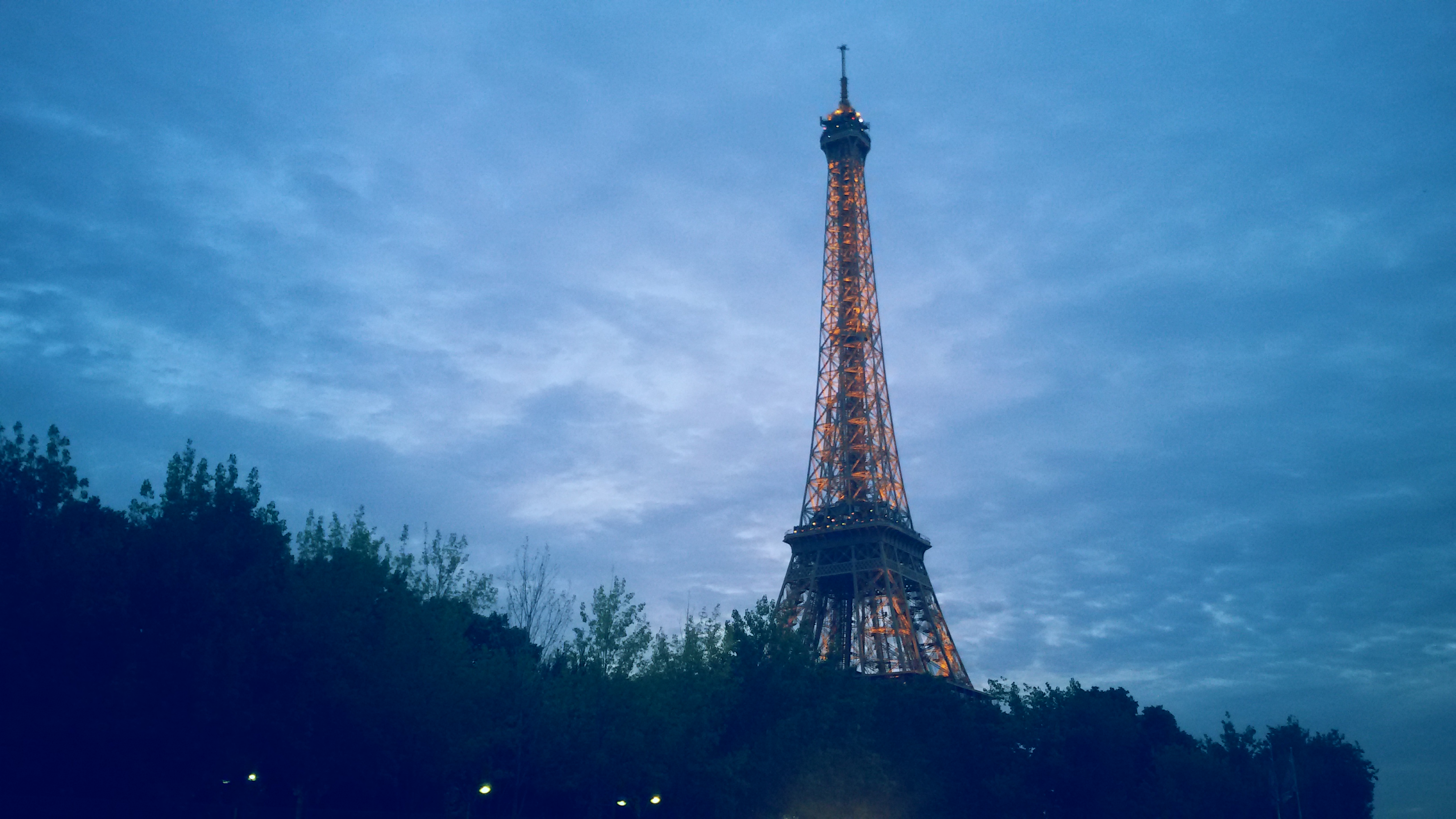 Eiffel tower early night